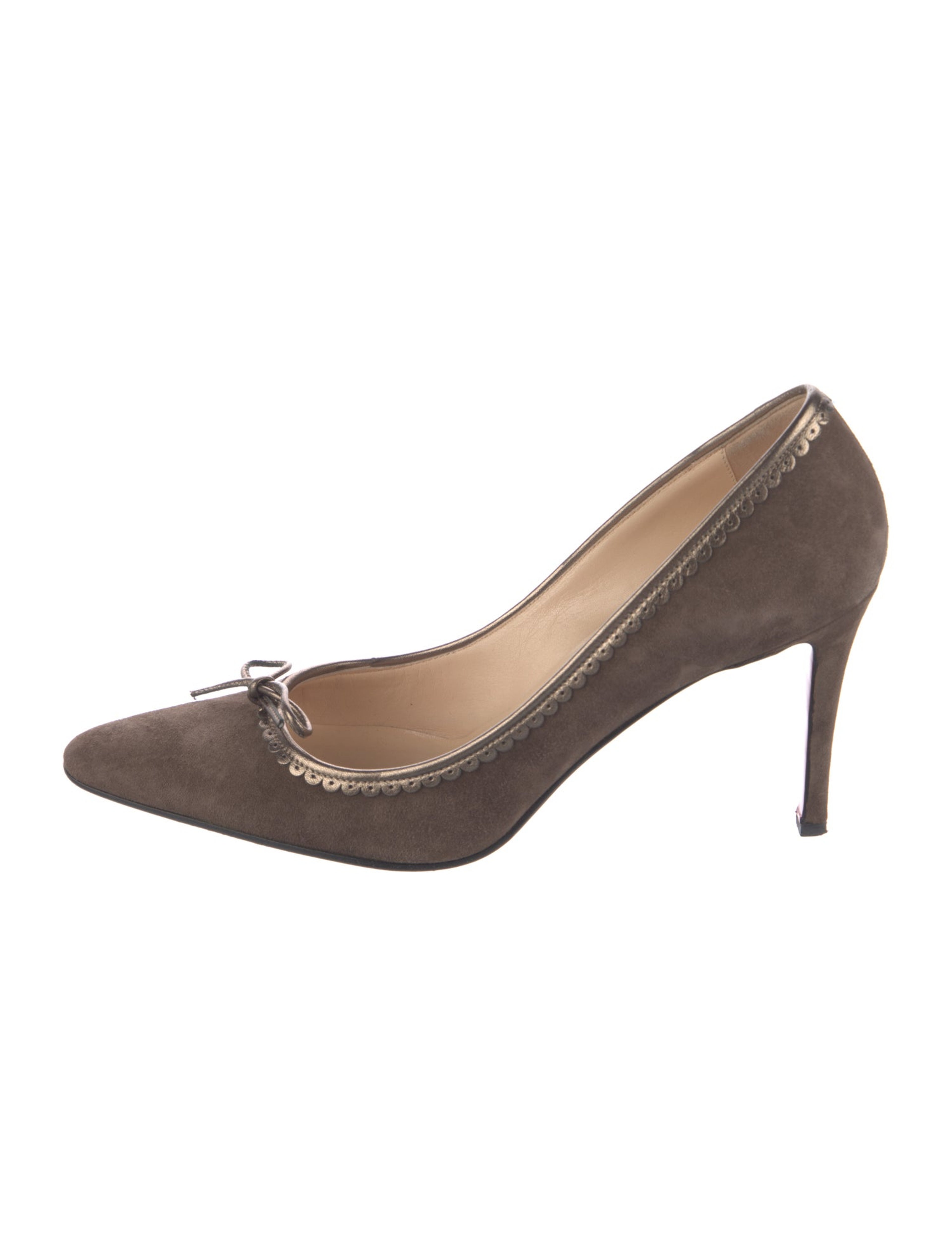 Suede Bow Accents Pumps