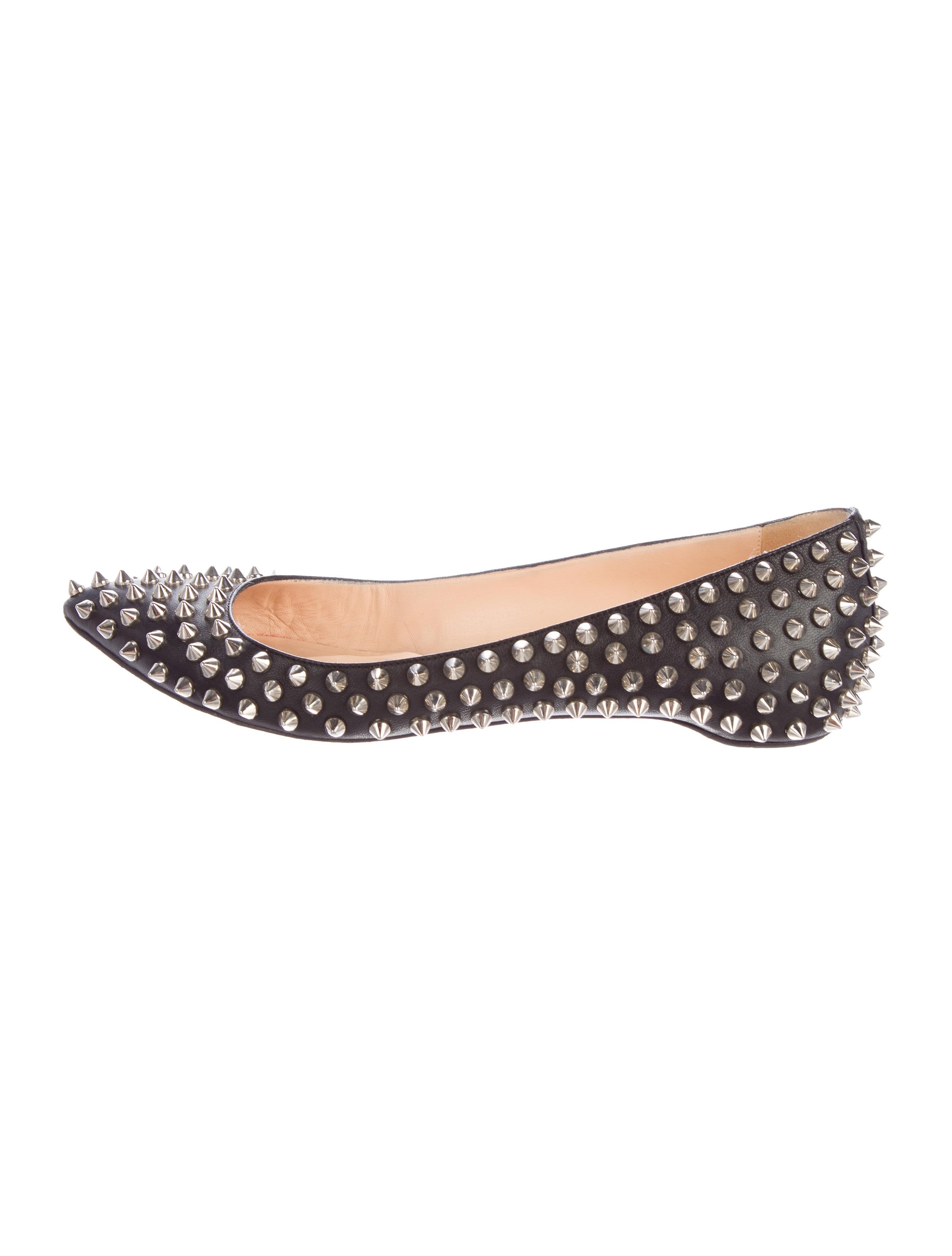 spike flat shoes christian louboutin pigalle spike flats shoes cht65567 spike flat shoes christian louboutin pigalle spike flats shoes cht65567