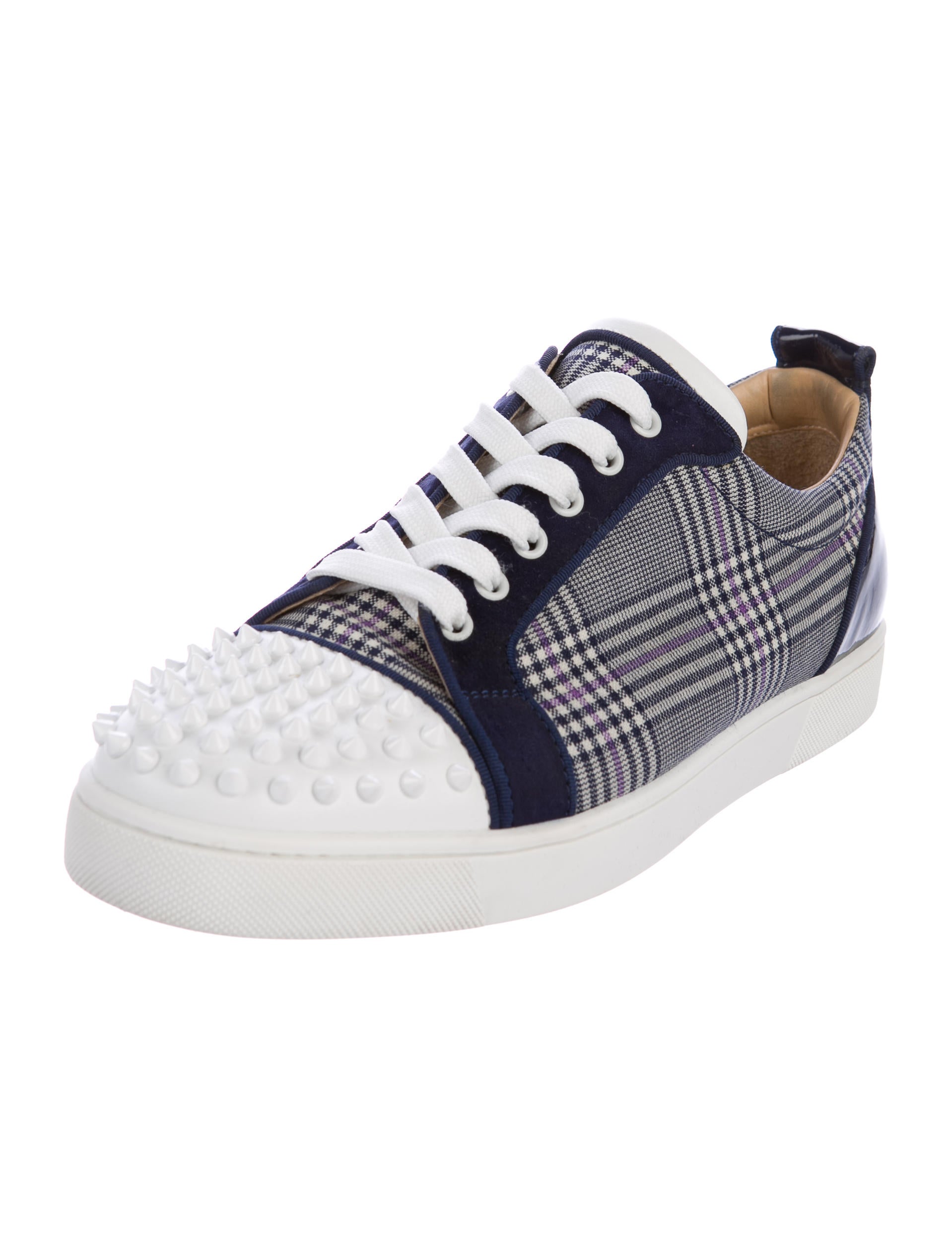 junior flat shoes christian louboutin louis junior spikes flat sneakers junior flat shoes christian louboutin louis junior spikes flat sneakers