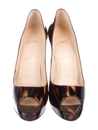 Christian Louboutin Very Prive 120 Patent Leather Pumps