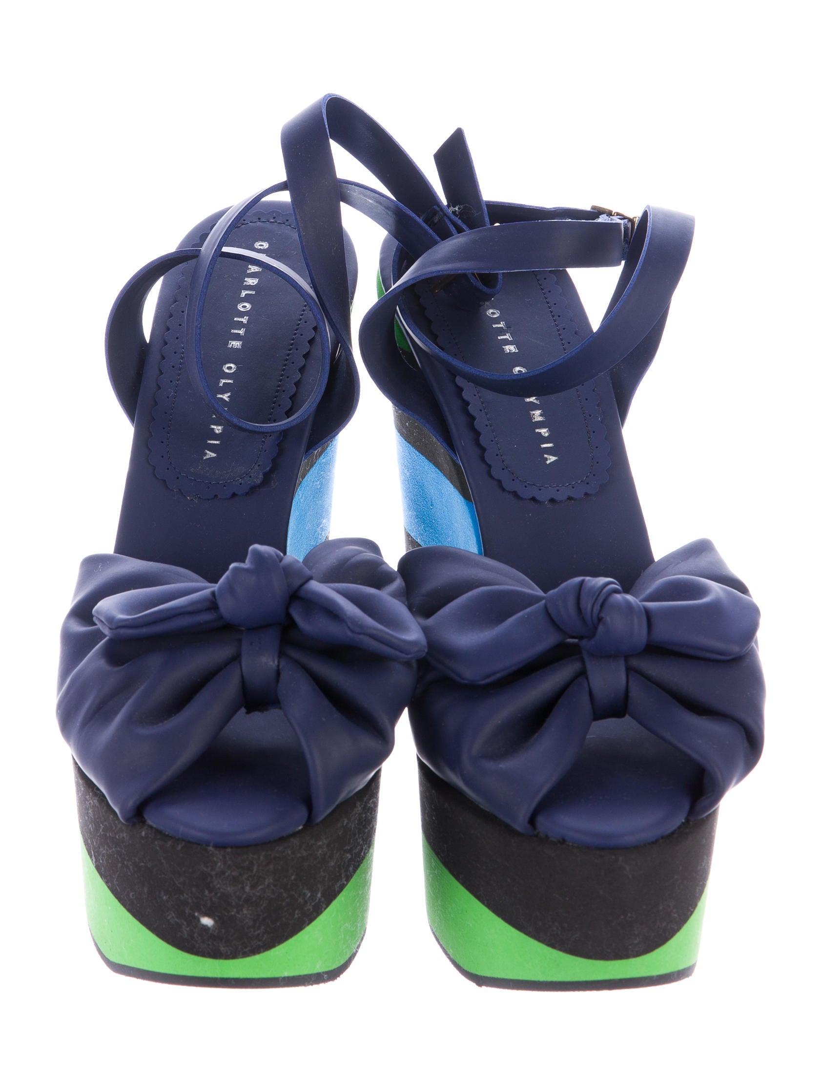 shoes to wear with a hot pink dress