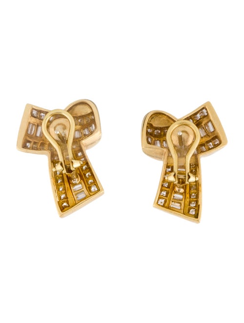 Charles Krypell 18K 2.82ct Diamond Swirl Earclip Earrings