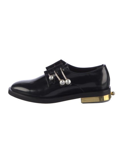 Coliac Faux Pearl Accents Leather Oxfords