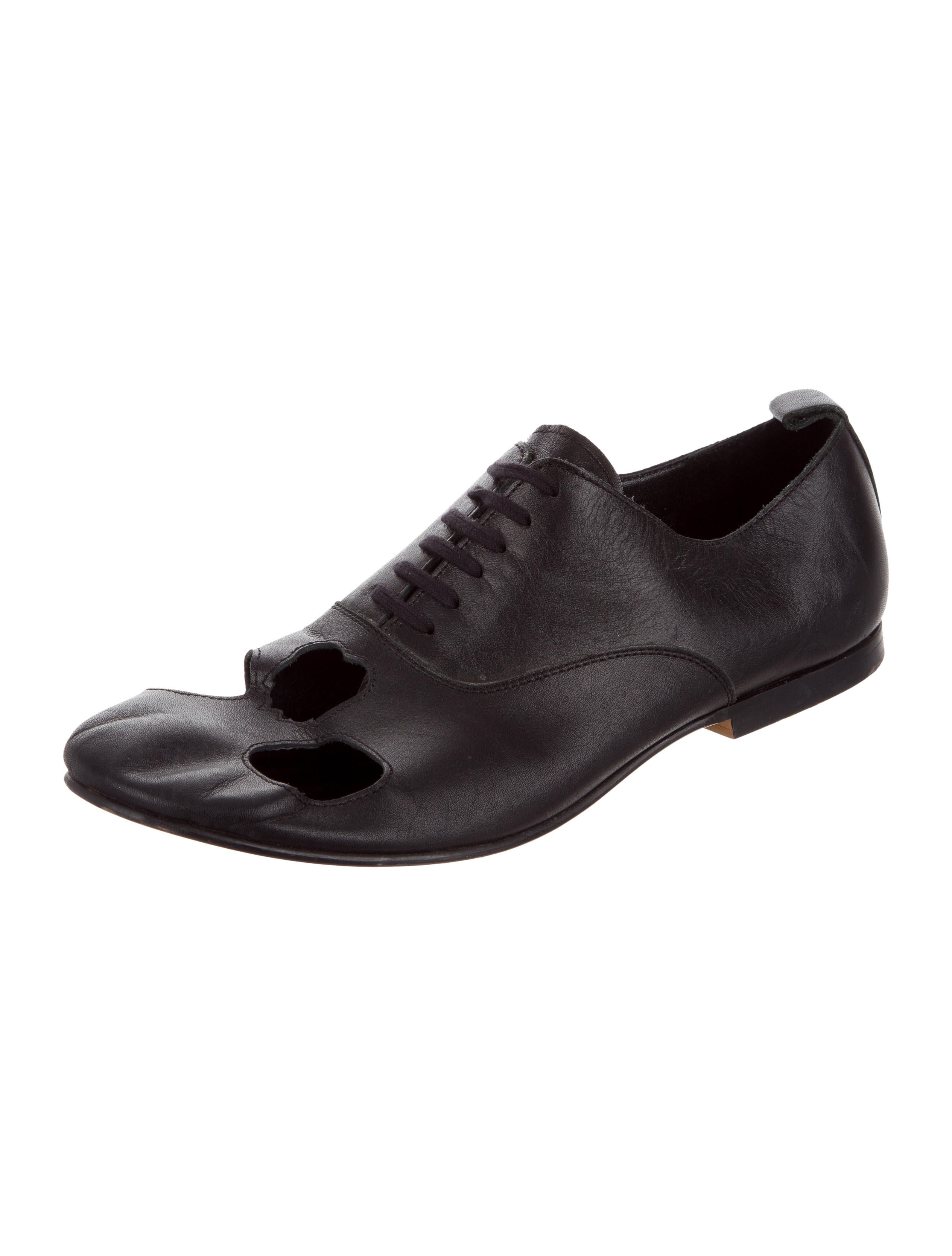cutout oxford shoes comme des gar 231 ons leather cutout oxfords shoes cutout oxford shoes comme des gar 231 ons leather cutout oxfords shoes