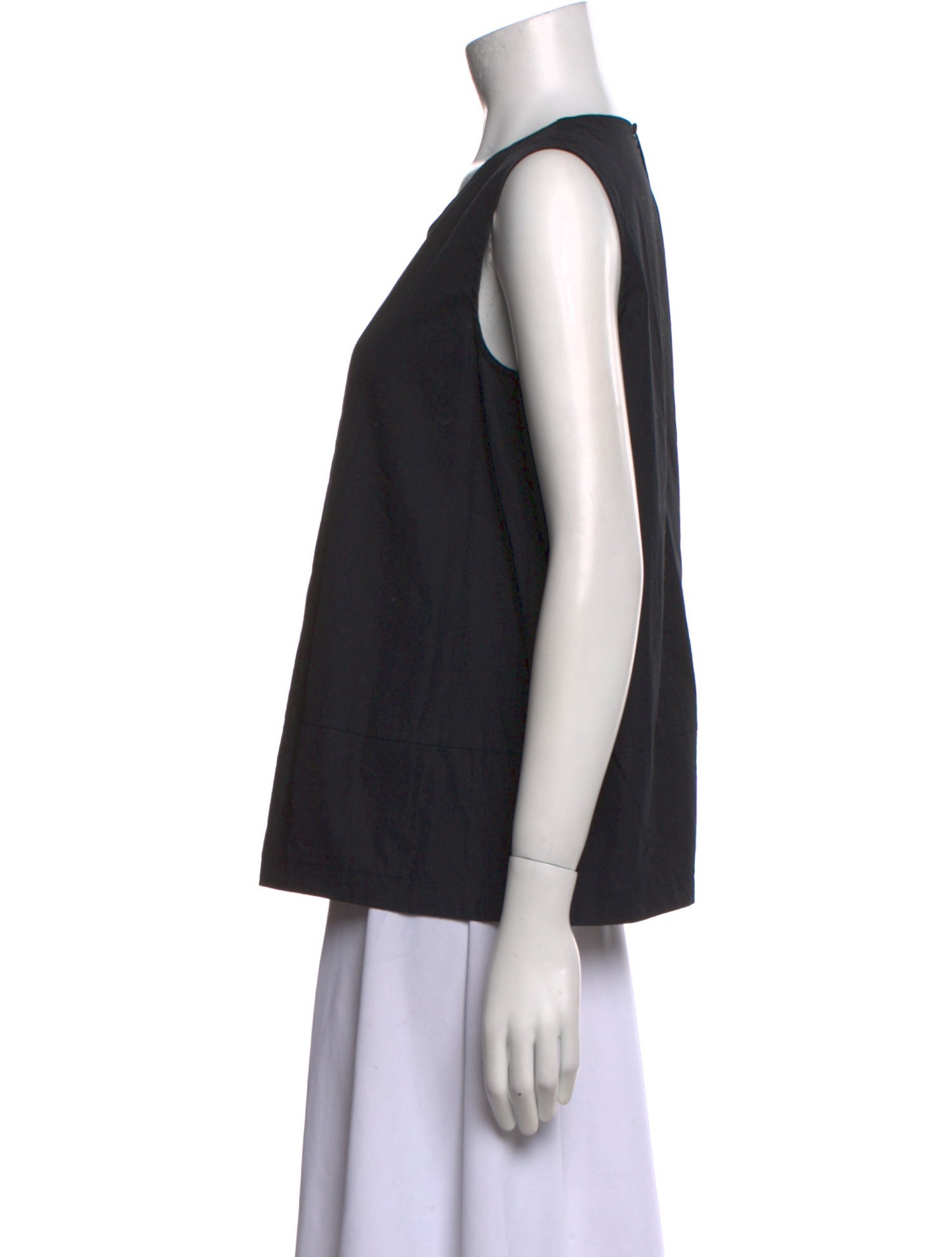 Comme des Garçons Scoop Neck Sleeveless Top
