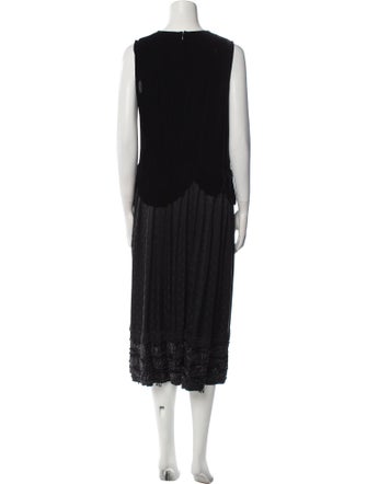 Comme des Garçons Comme des Garçons V-Neck Midi Length Dress