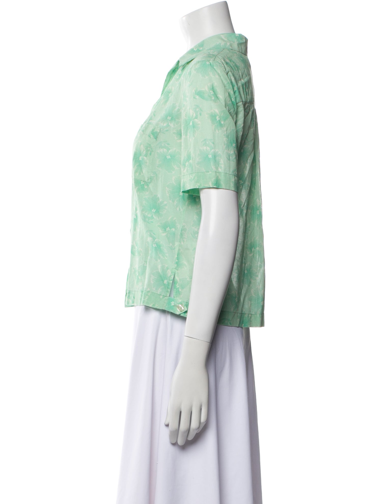 Commission Floral Print Short Sleeve Button-Up Top