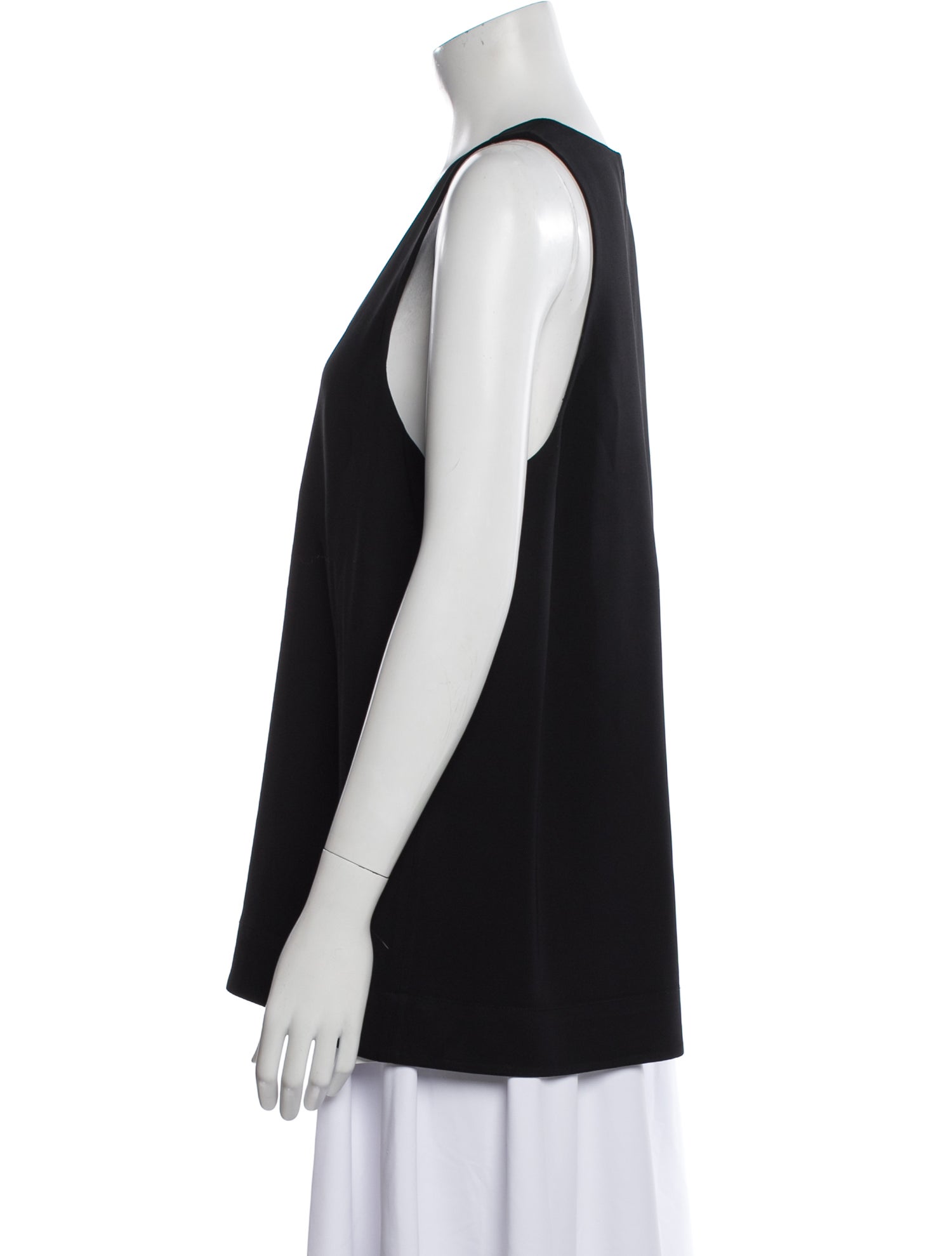 Co. Scoop Neck Sleeveless Top