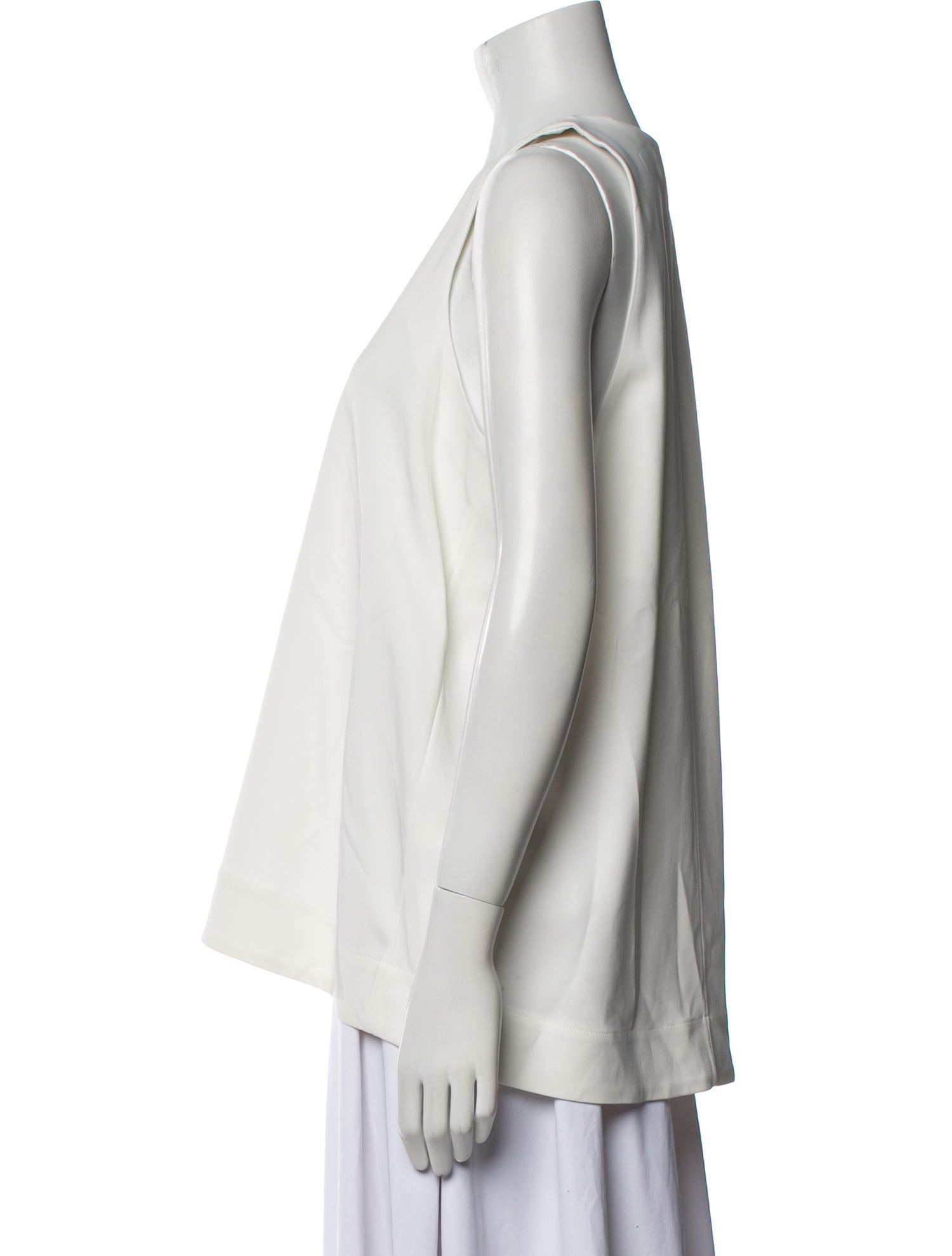 Co. Scoop Neck Sleeveless Top