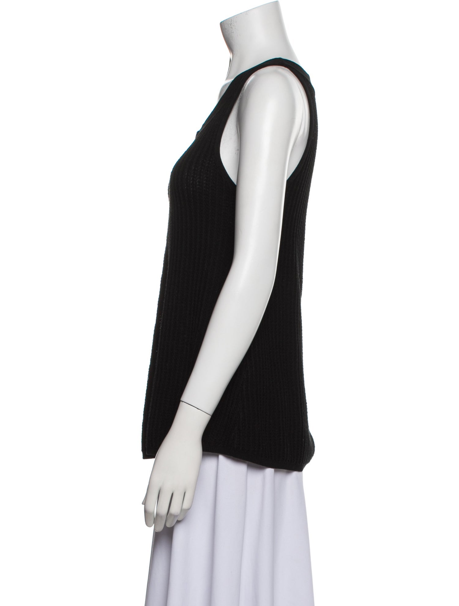 Co. Scoop Neck Sleeveless Top