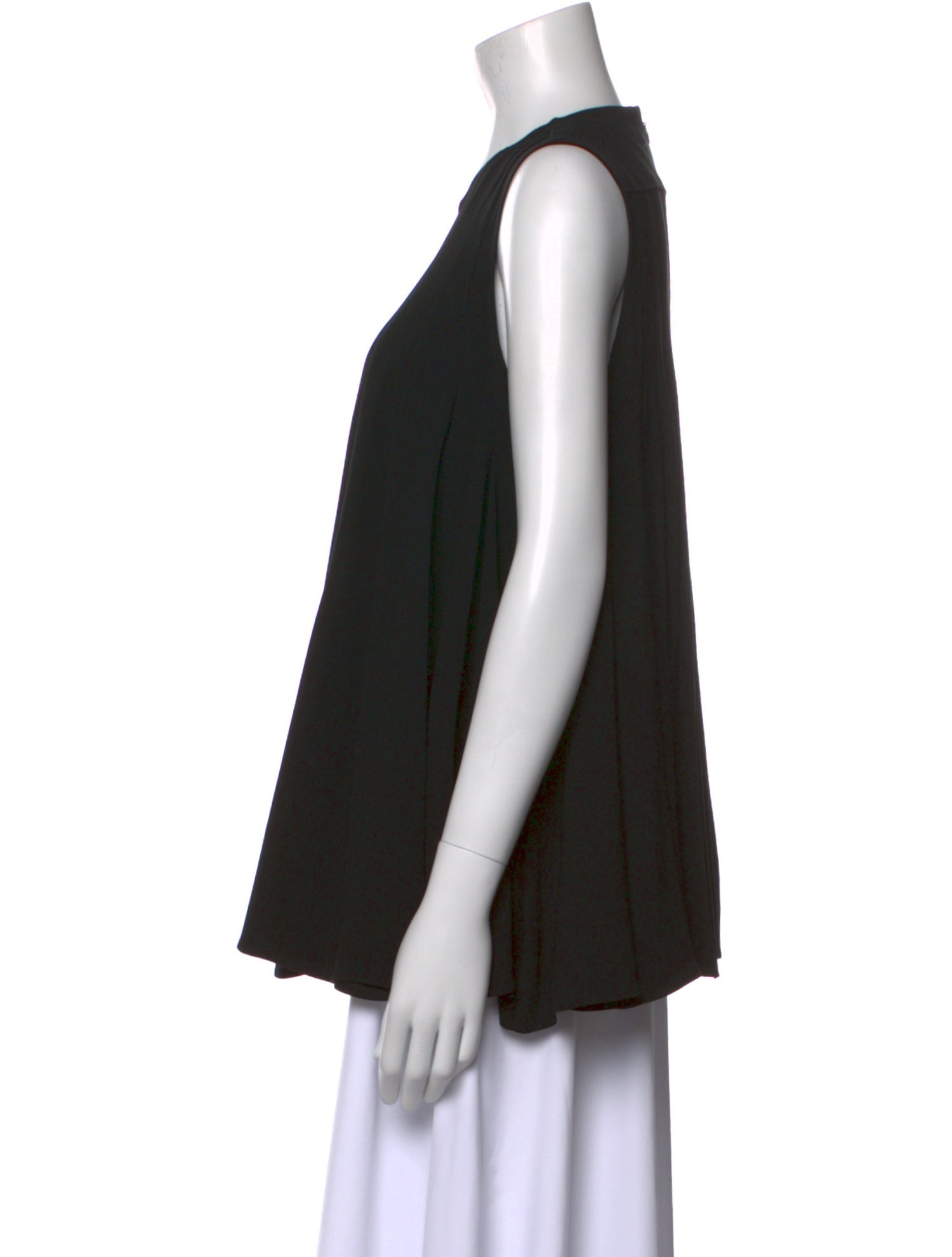 Co. Crew Neck Sleeveless Top