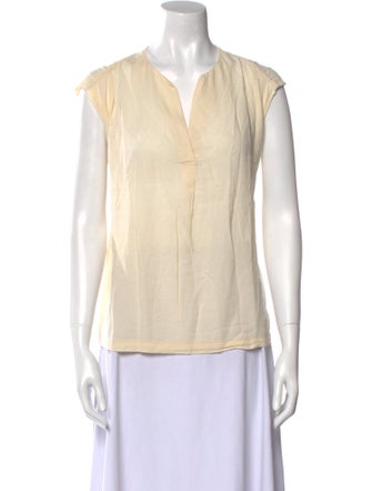 Pomandère V-Neck Sleeveless Blouse