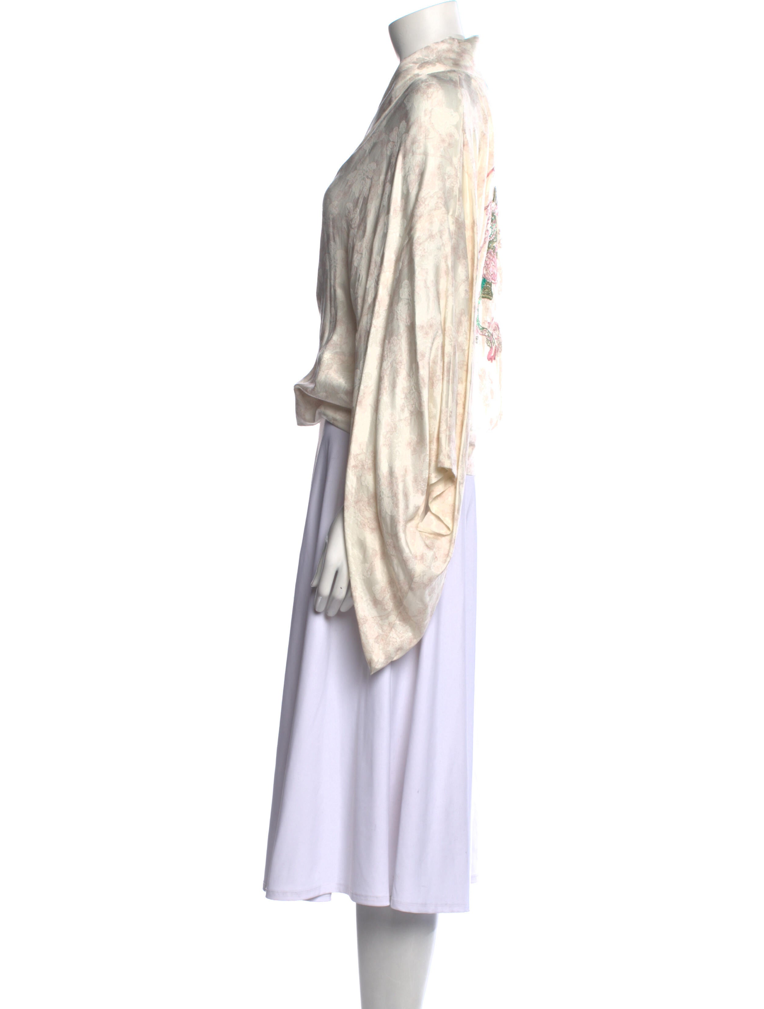 Chufy Printed V-Neck Blouse