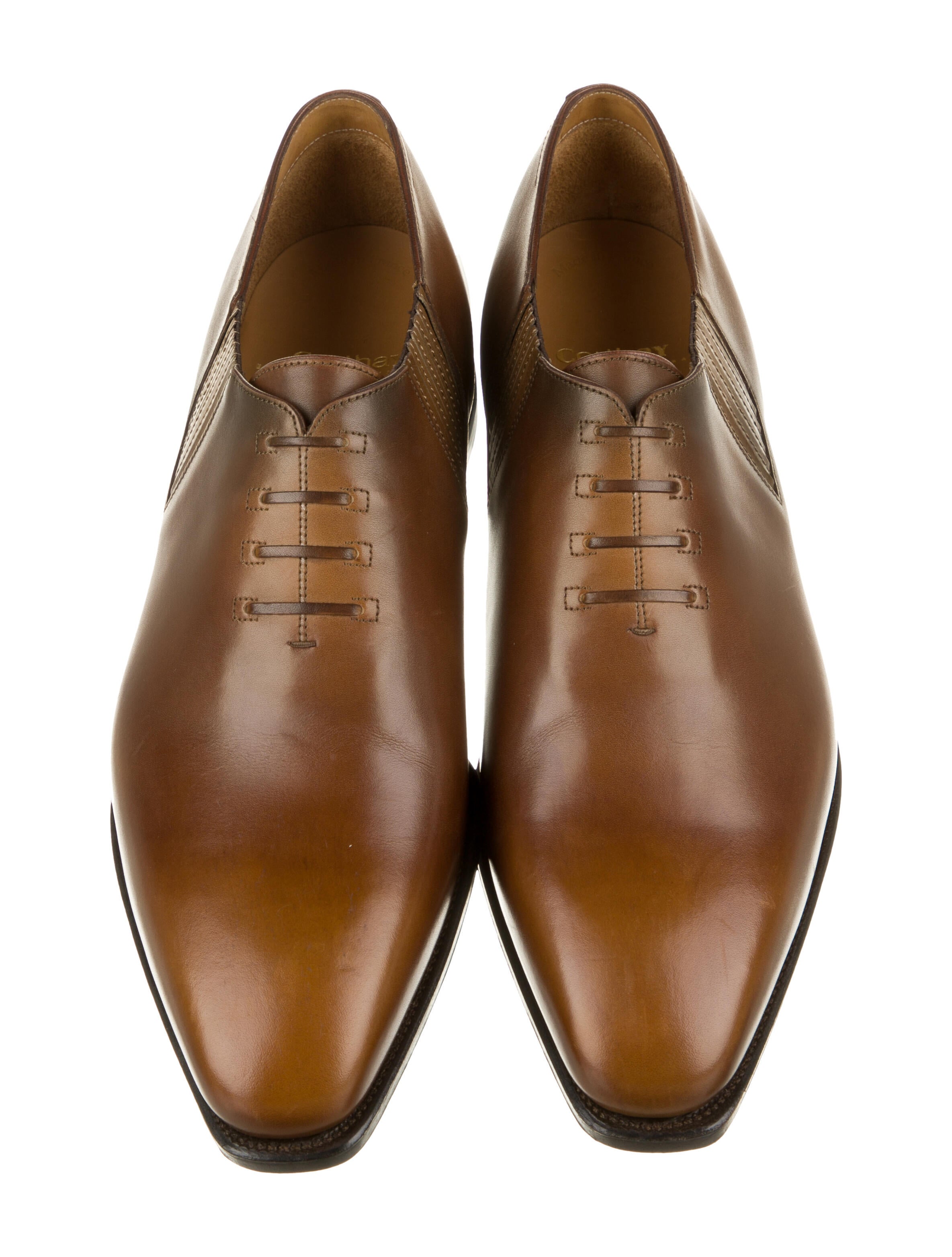 pointed-toe leather oxfords
