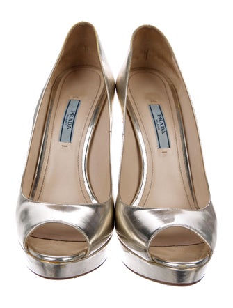 Dolce & Gabbana Slingback Pumps