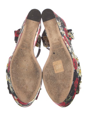 Dolce & Gabbana Canvas Floral Print Slingback Pumps