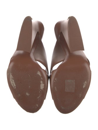 Dolce & Gabbana Leather Slides