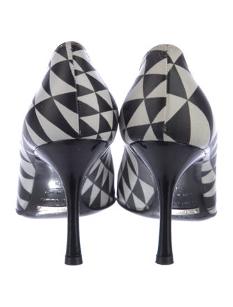 Dolce & Gabbana Leather Printed Pumps