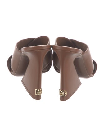 Dolce & Gabbana Leather Slides
