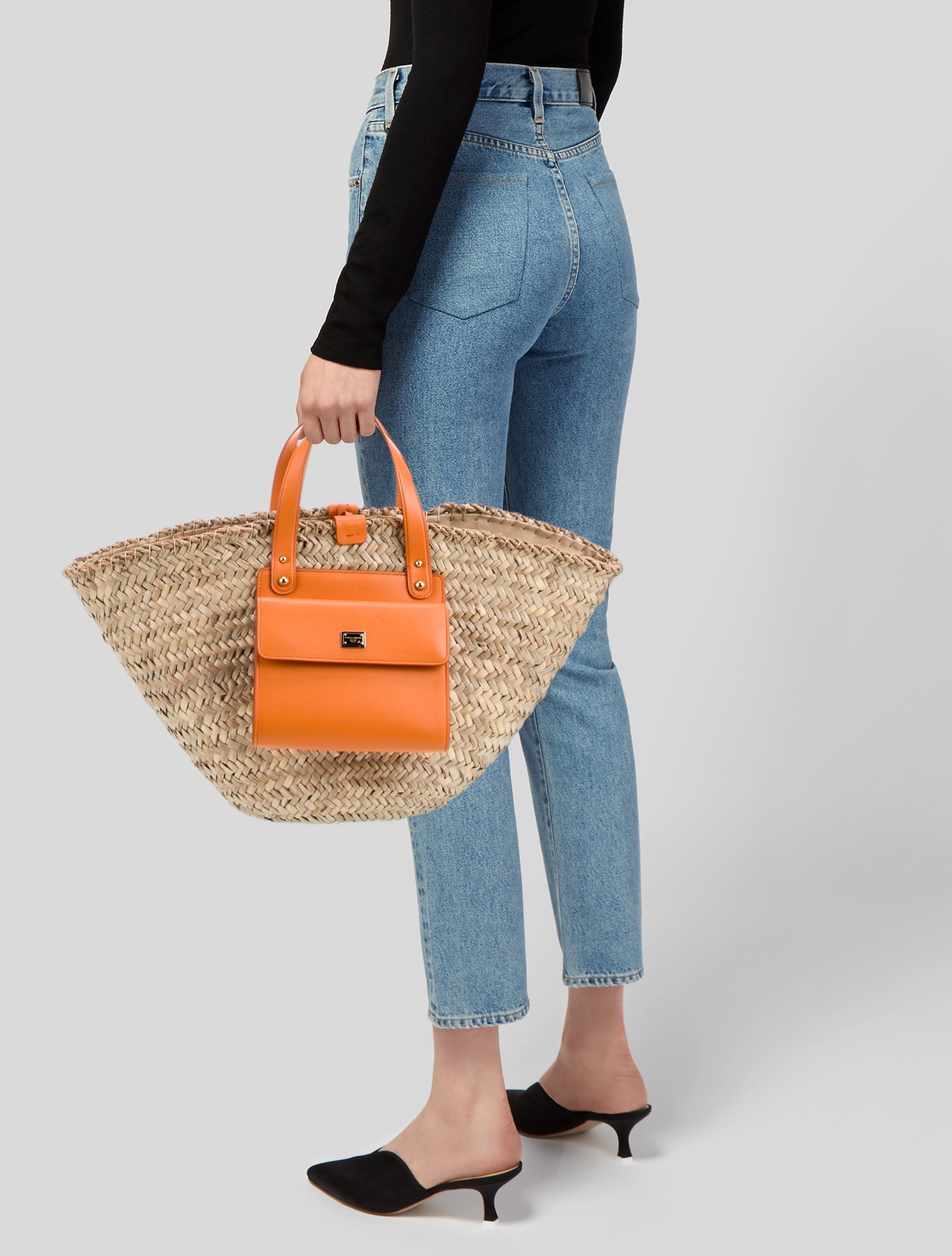 ゆちゃん　シャネル This one's truly worth it—the Chanel 25 Bag with its iconic
