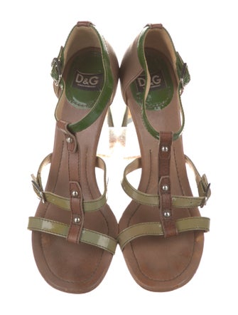 D&G Leather T-Strap Sandals