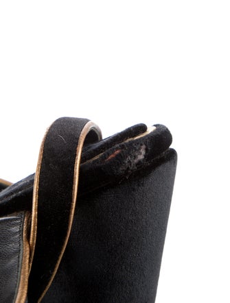 Dolce & Gabbana Velvet Pumps