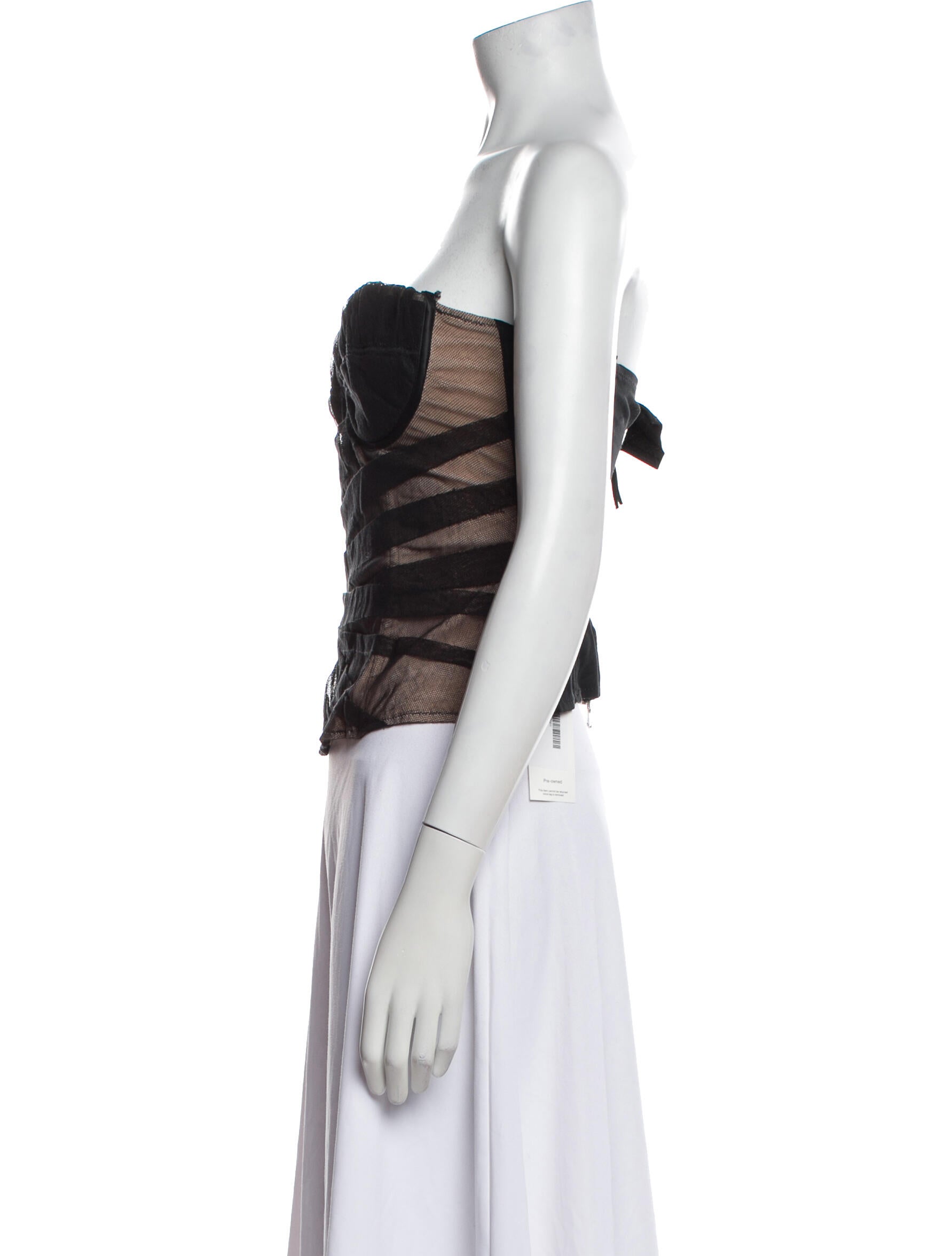 D&G Strapless Crop Top