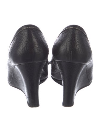 Dolce & Gabbana Leather Pumps