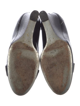 Dolce & Gabbana Leather Pumps