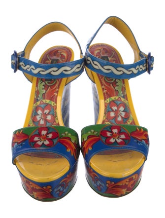 Dolce & Gabbana Carretto Print Patent Leather Sandals