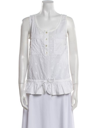 D&G Scoop Neck Sleeveless Top