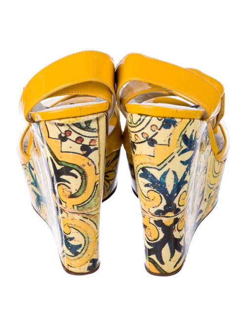 Dolce & Gabbana Patent Leather Printed Pumps