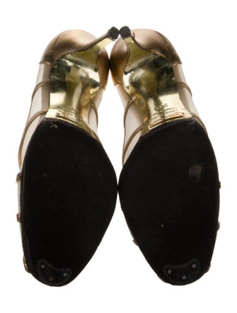 Dolce & Gabbana Leather Mesh Accents Pumps