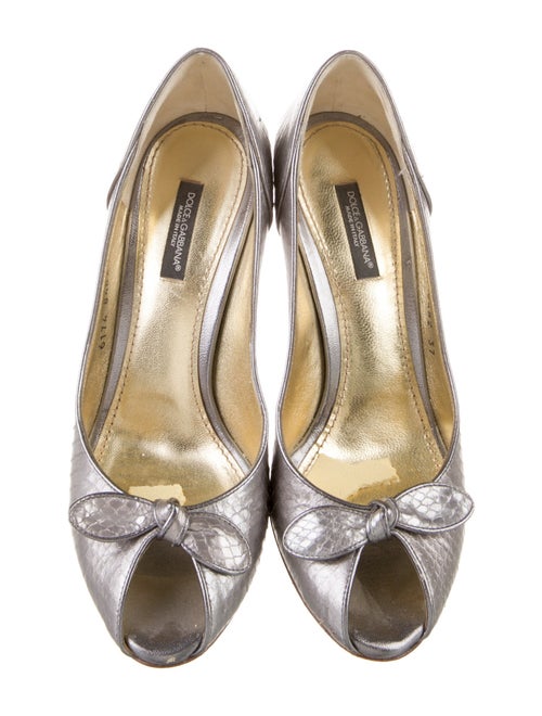 Dolce & Gabbana Snakeskin Bow Accents Pumps