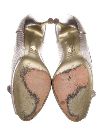 Dolce & Gabbana Snakeskin Bow Accents Pumps