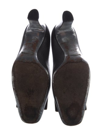 Dolce & Gabbana Leather Studded Accents Pumps