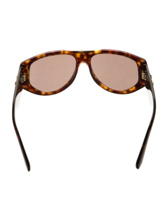 Dolce & Gabbana Oversize Tinted Sunglasses