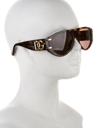 Dolce & Gabbana Oversize Tinted Sunglasses