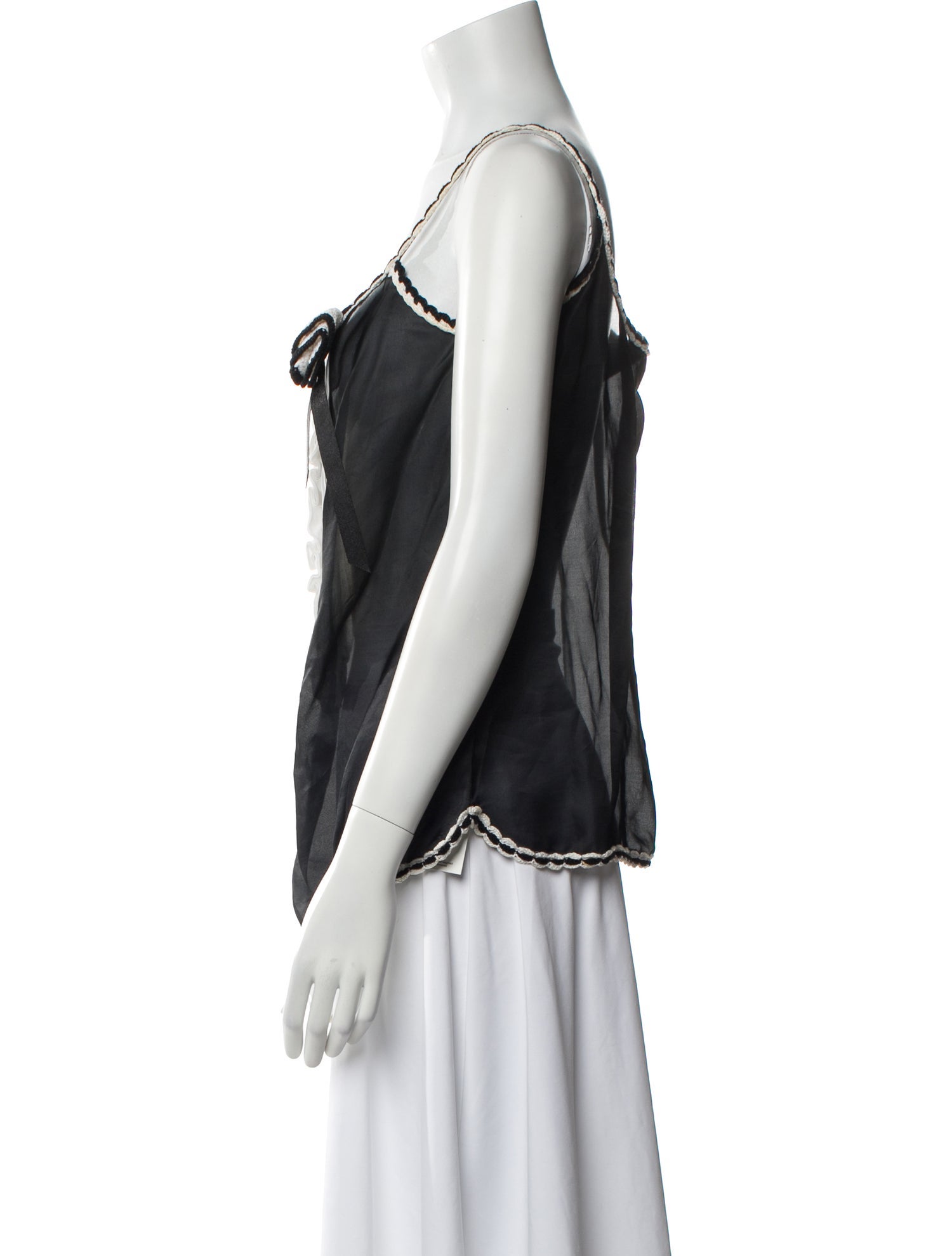 D&G Scoop Neck Sleeveless Top