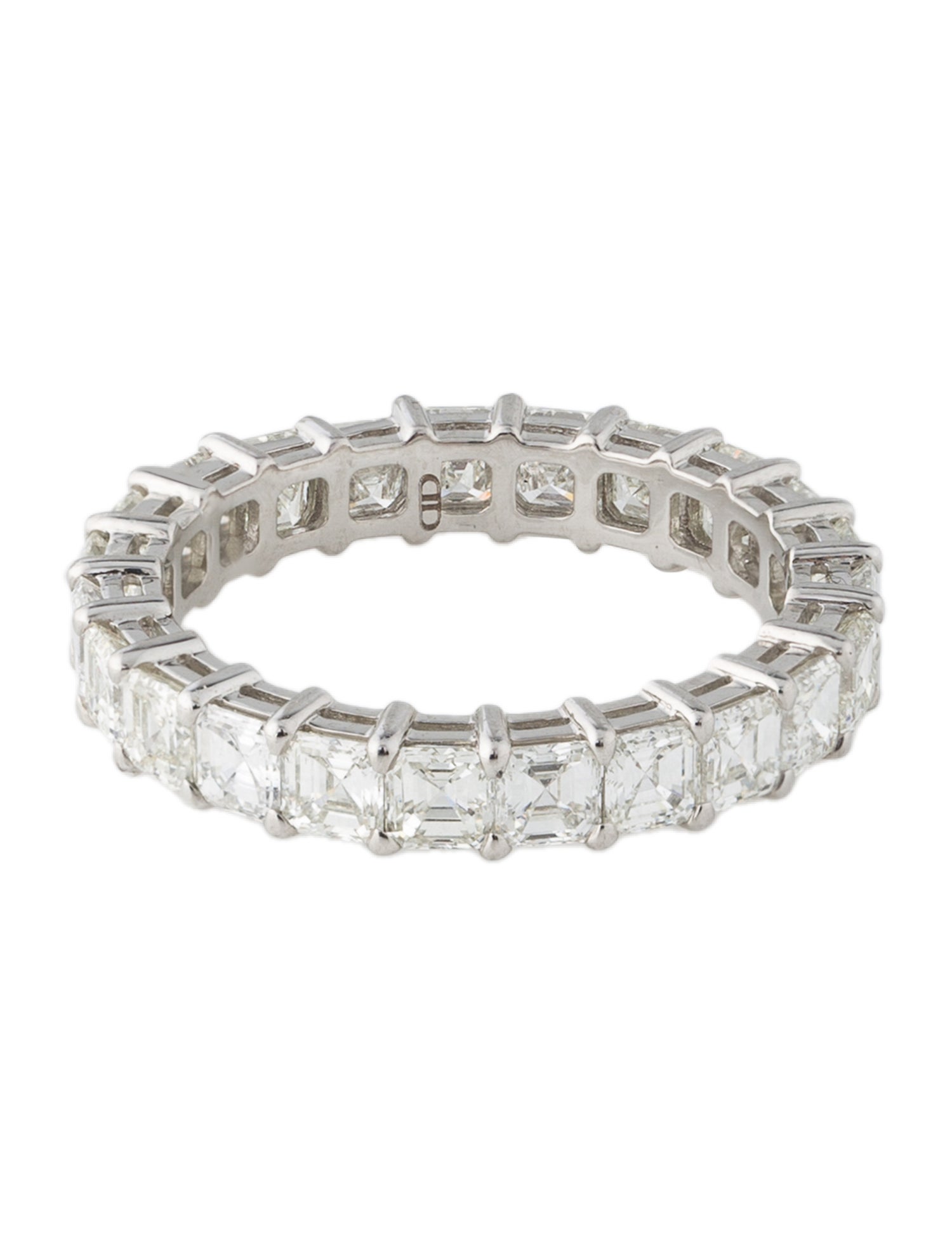Daniella Design Platinum 3.24ctw Diamond Eternity Band