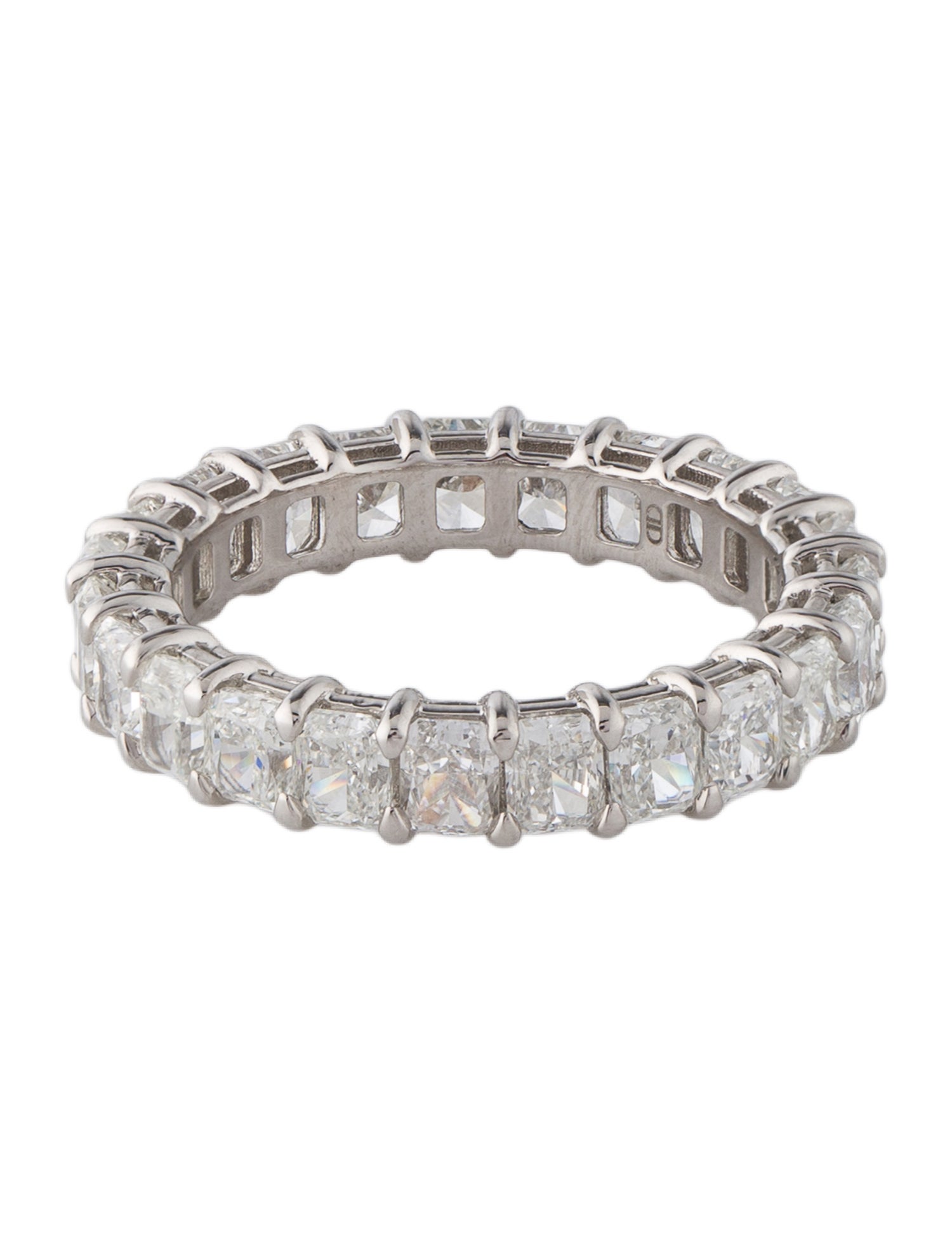 Daniella Design Platinum 5.49ctw Diamond Eternity Band