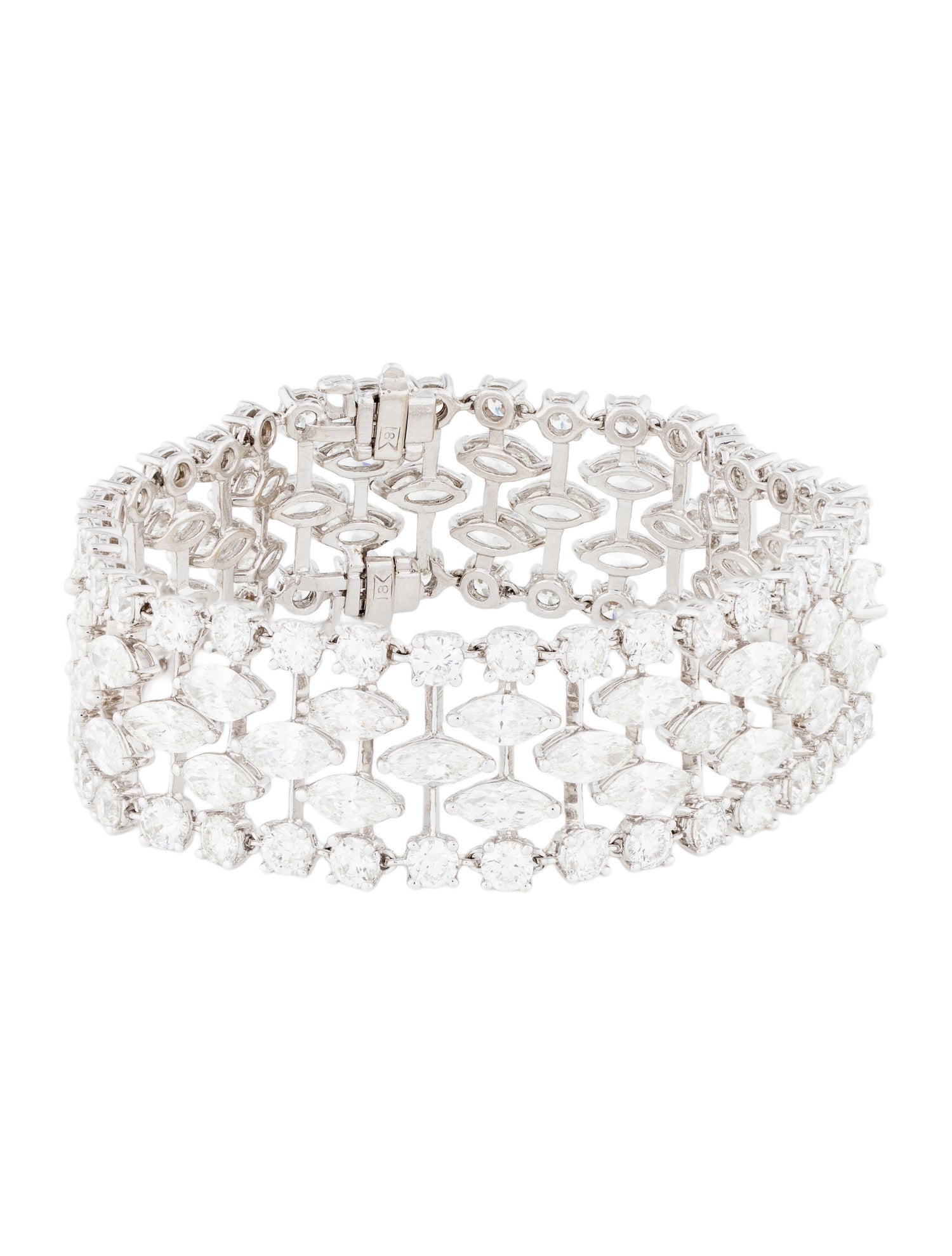 Daniella Design 18K 34.29ctw Diamond Link Bracelet