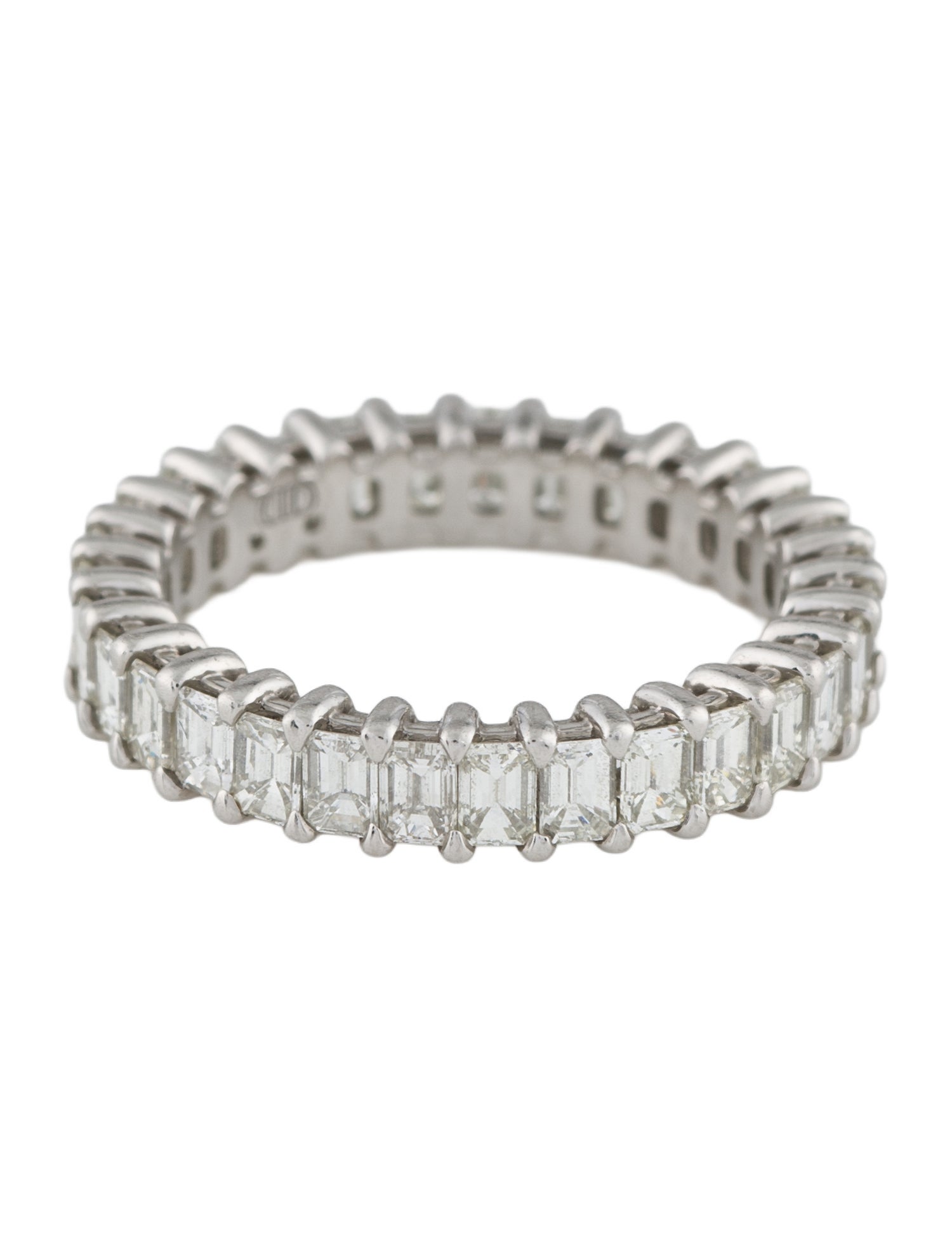 Daniella Design Platinum 2.61ctw Diamond Eternity Band