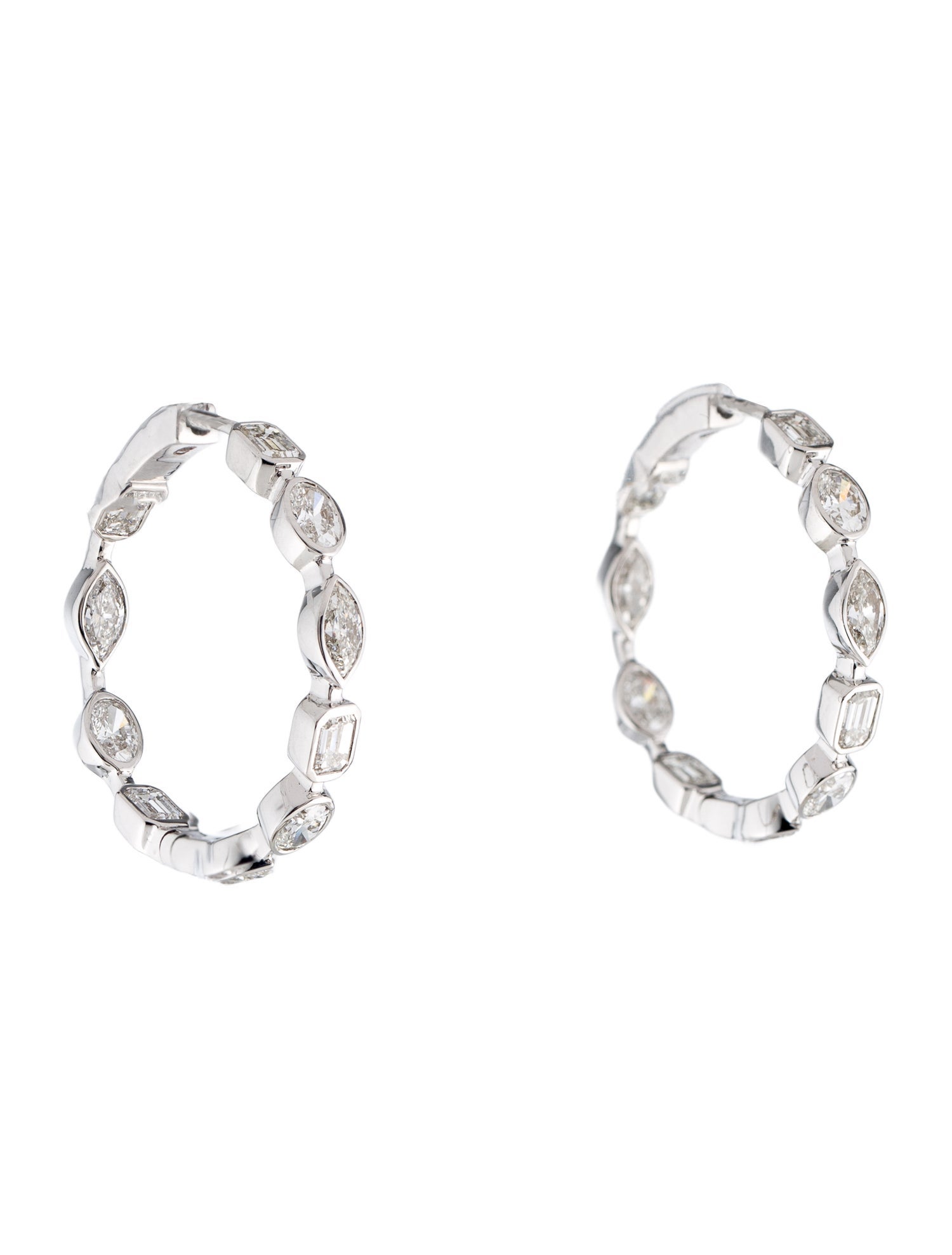 Daniella Design 18K 3.26ctw Diamond Inside-Out Hoop Earrings