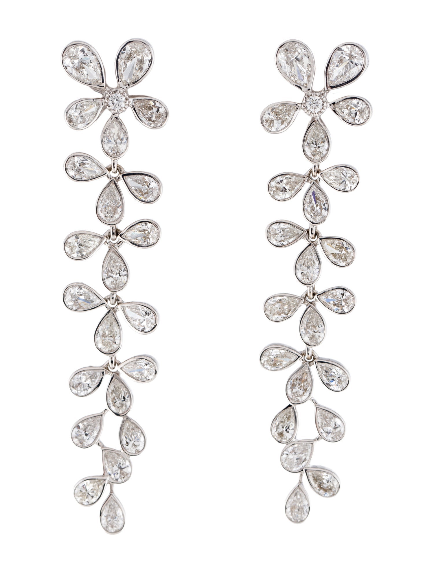 Daniella Design 18K 7.31ctw Diamond Drop Earrings