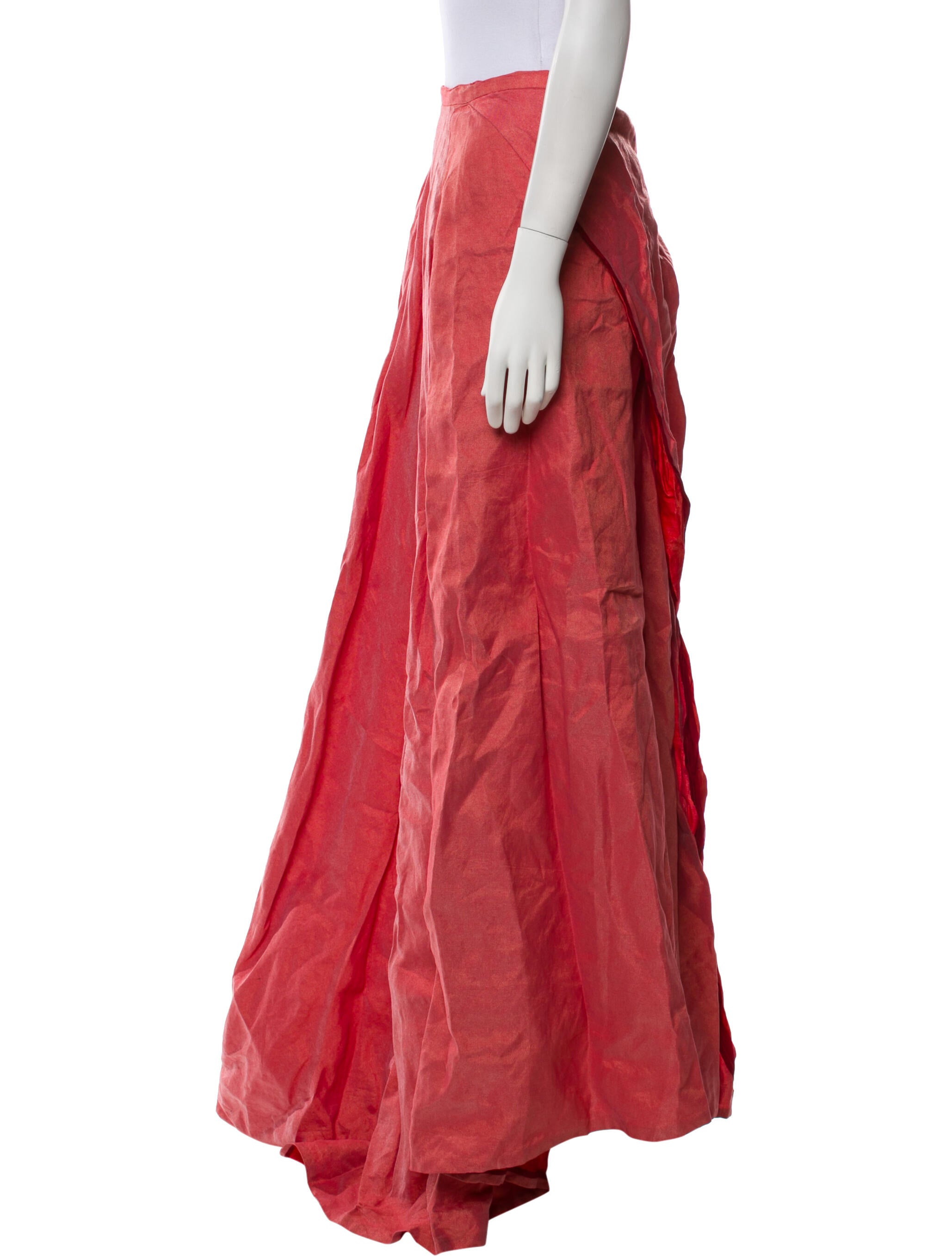 Danes Pleated Accents Long Skirt