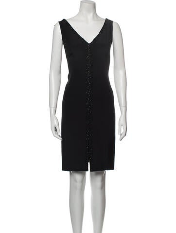 Donald Deal Dresses V-Neck Knee-Length Dress M
