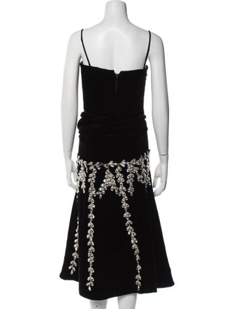 Donald Deal Square Neckline Midi Length Dress