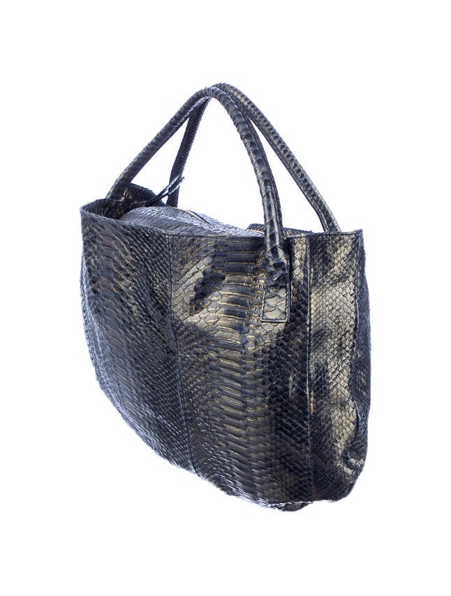 Devi Kroell Python Hobo