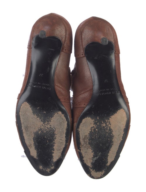 Devi Kroell Suede Pumps